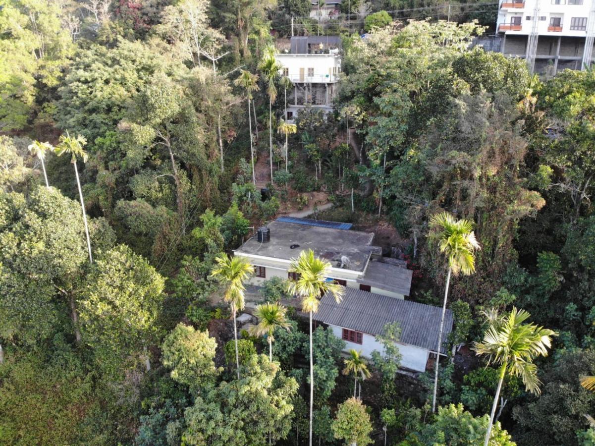 Greenpepperhomestay Munnar Anaviratty Exterior photo